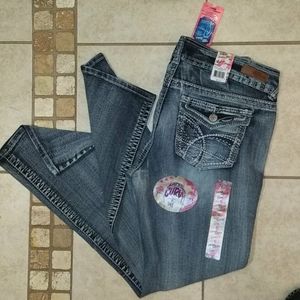 💠 NWT 💠 Wallflower size 15x 30 boot cut jeans.